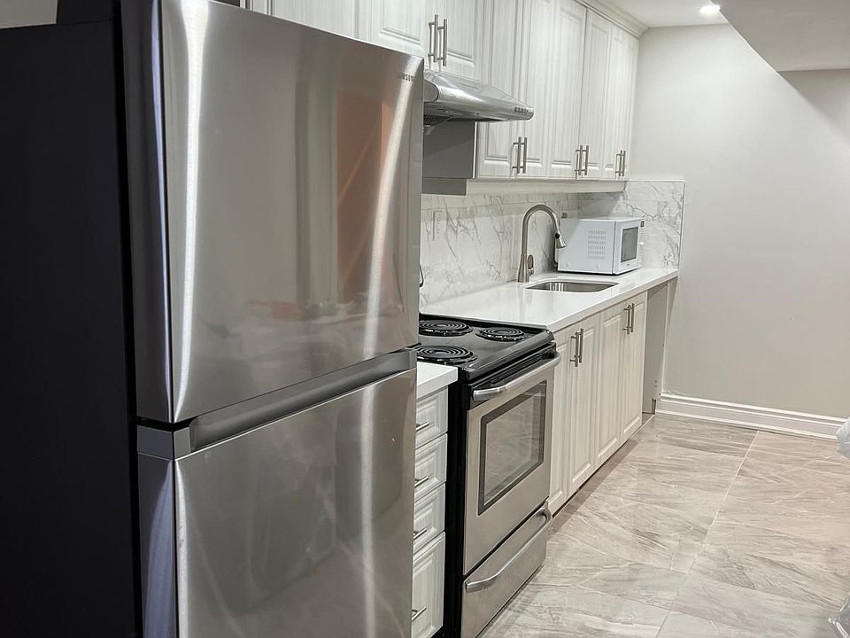 1st image of 210 Valleyway Dr #Basement