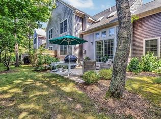 26 Gold Leaf Ln #26, Mashpee, MA 02649