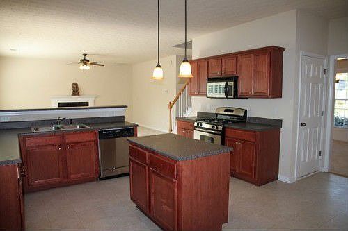 4th image of 1443 Great Shoals Cir