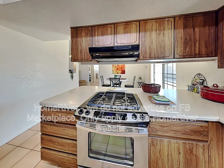 2860 Edgewood Dr — Photo 9