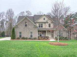 3535 Maple Wood Dr, Denver, NC 28037