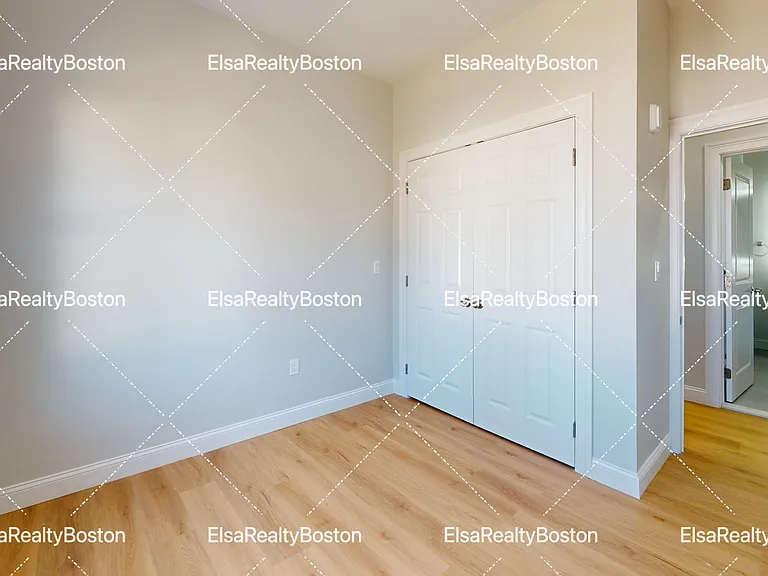 35 Francis St #2R — Photo 8