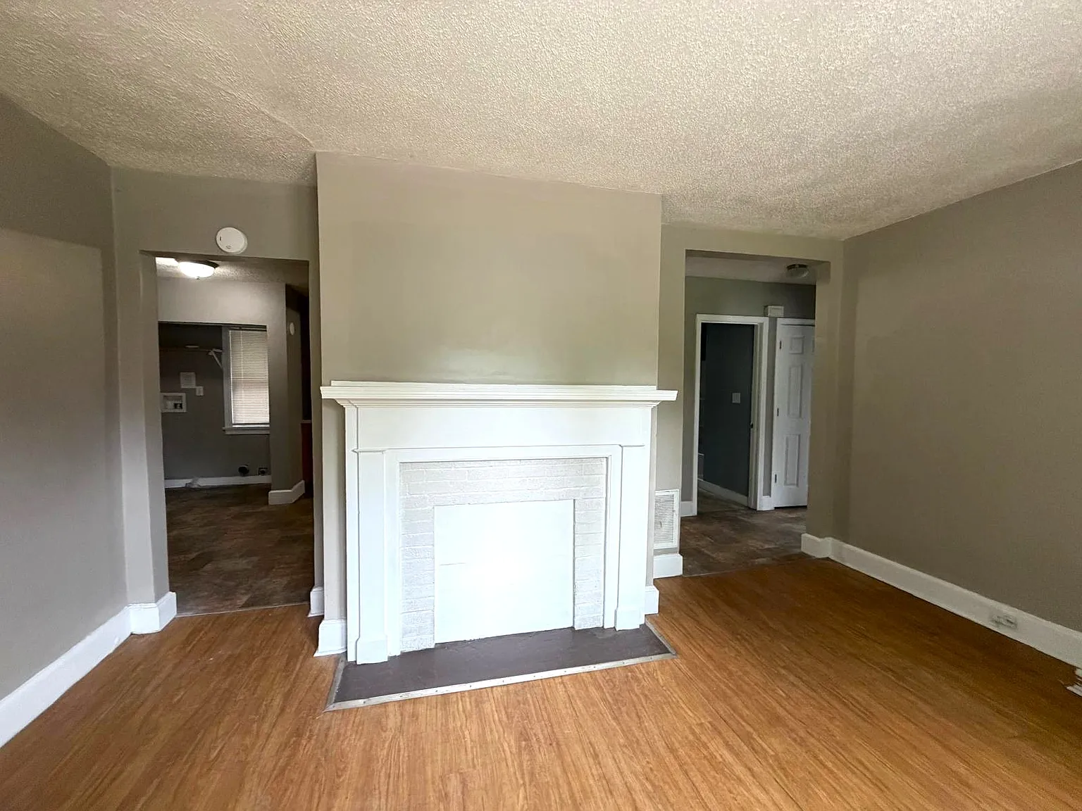 2 bed, 888 sqft, $1,175 — Photo 4