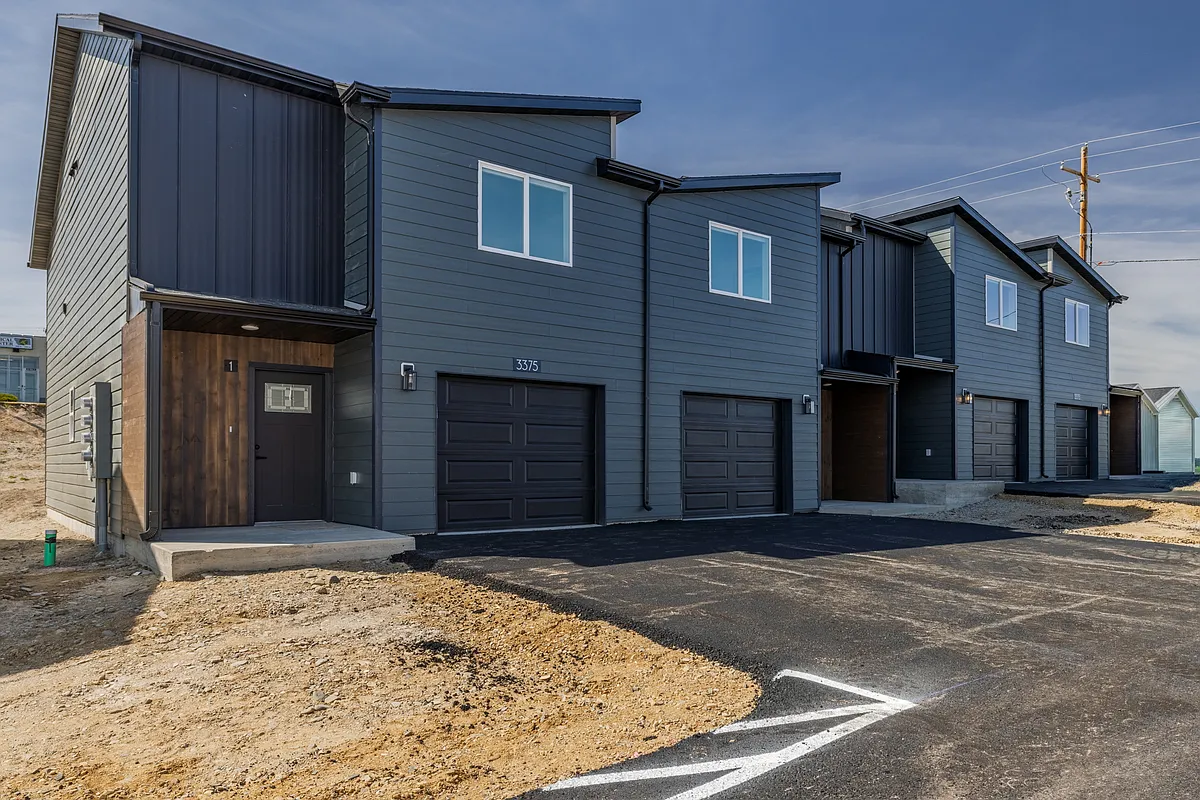 Building Photo - 3375 Crosswind Ct #3