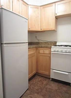 Rented by City Connections Realty | media 8