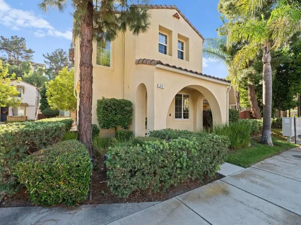 914 Mira Lago Way, San Marcos, CA 92078