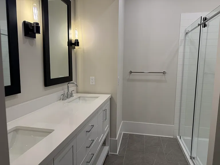 1404 Justin Dr — Photo 14
