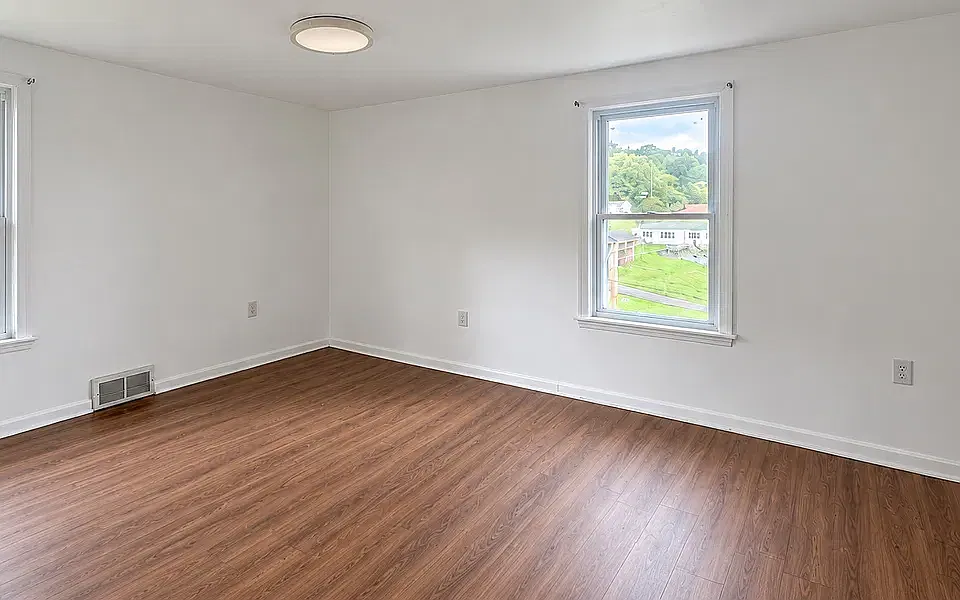 130 Murray Ave #1