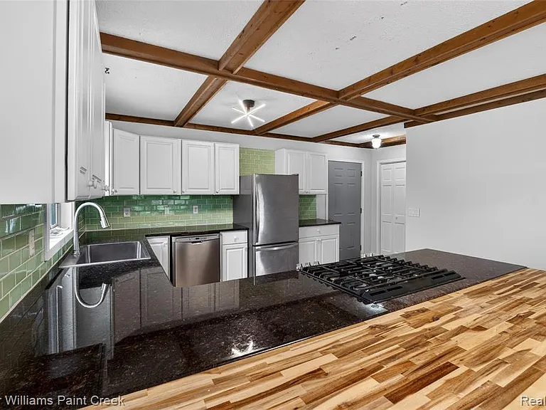 1727 Linksview Way — Photo 10