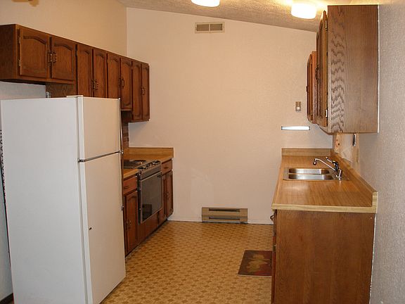Jenn-Air range in spacious kitchen