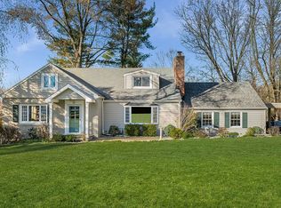 15 Beechwood Dr, Morristown, NJ 07960