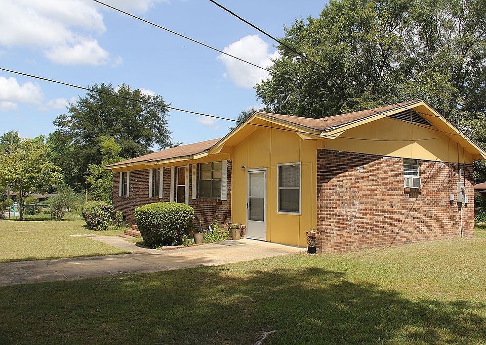 1st image of 323 Young America Dr