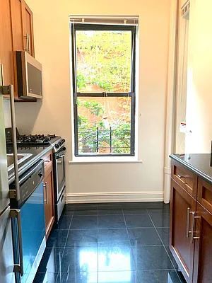 Rented by A Space Realty NY LLC | media 8