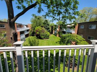 46 Township Line Rd APT 330, Elkins Park, PA 19027