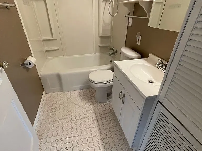 3616 Washington Ave — Photo 11