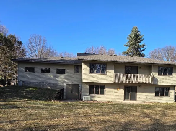 718 2 1/2 St N, Sartell, MN 56377