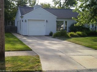 1344 Eastwood Ave, Mayfield Heights, OH 44124