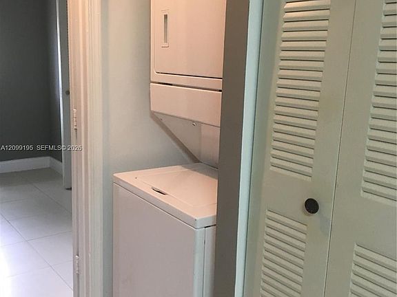 3rd image of 3670 N 56th Ave APT 717