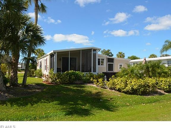 3rd image of 538 Charlemagne Blvd