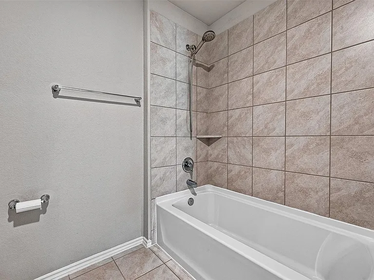 21522 Autumn Summit St — Photo 33