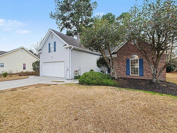 3rd image of 1409 Ashwood Circle