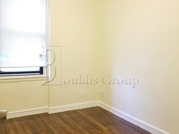 4th image of 2168 35th St APT 2A