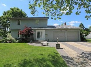 470 S Marginal Rd, Jericho, NY 11753