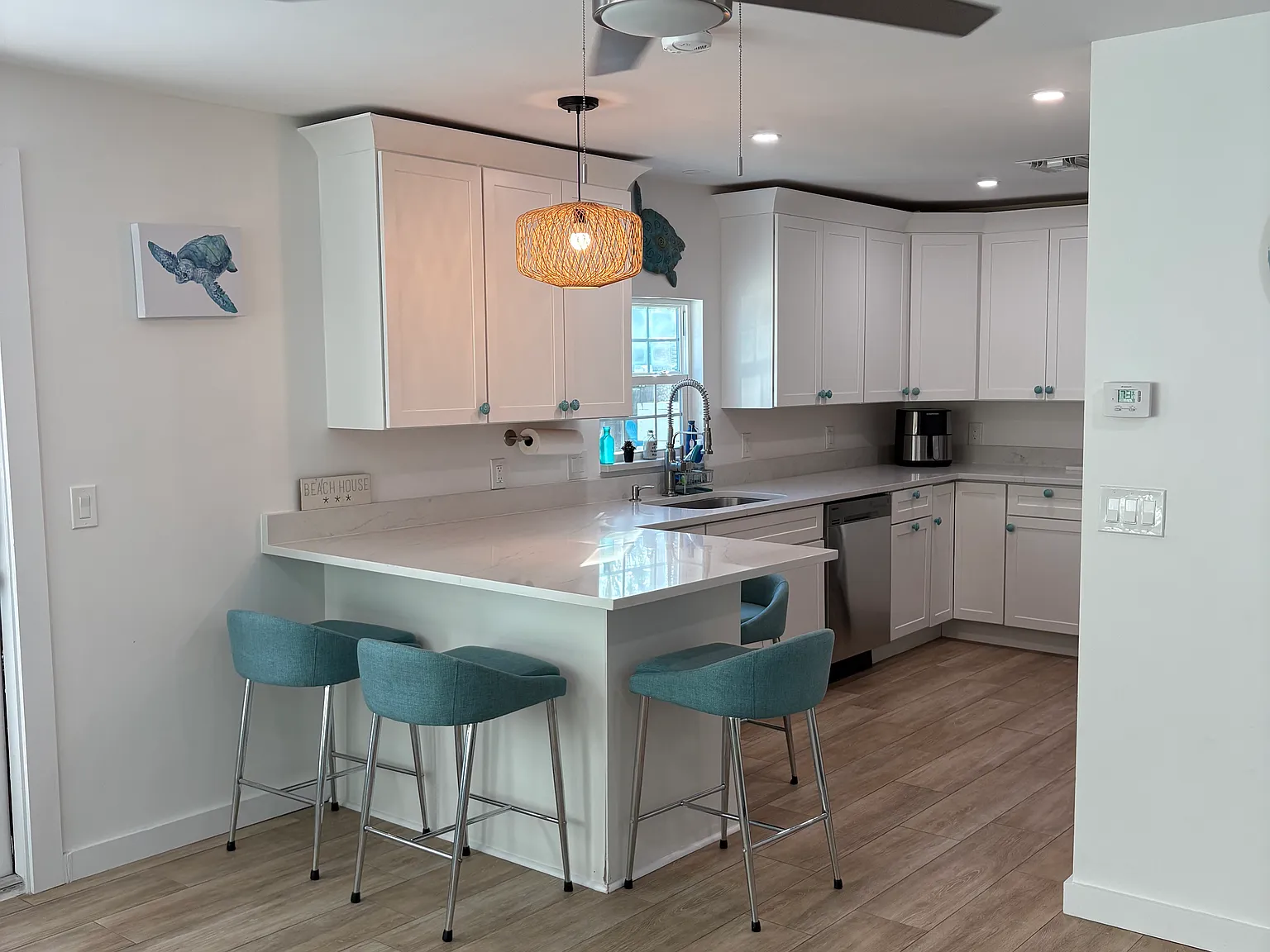 3 bed, 1100 sqft, $2,800 — Photo 2
