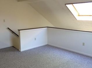 7477 Huntington Dr, Youngstown, OH 44512