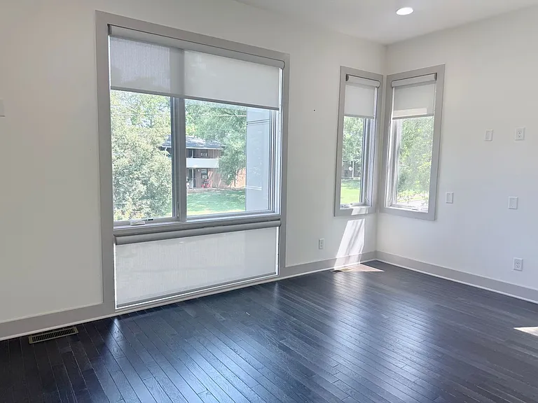 1117 Summit Ave — Photo 12