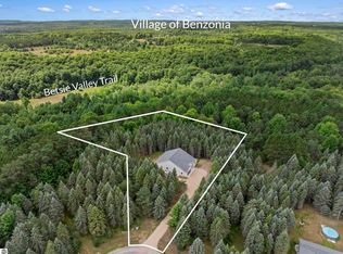 1358 S Lipp Farm Rd, Benzonia, MI 49616