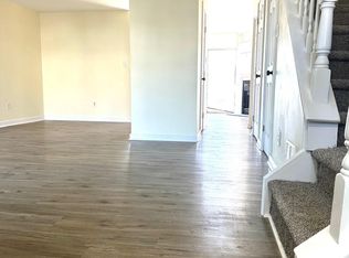 10 Warren Pl, Newark, DE 19702