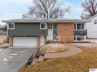 2416 S 113th St, Omaha, NE 68144