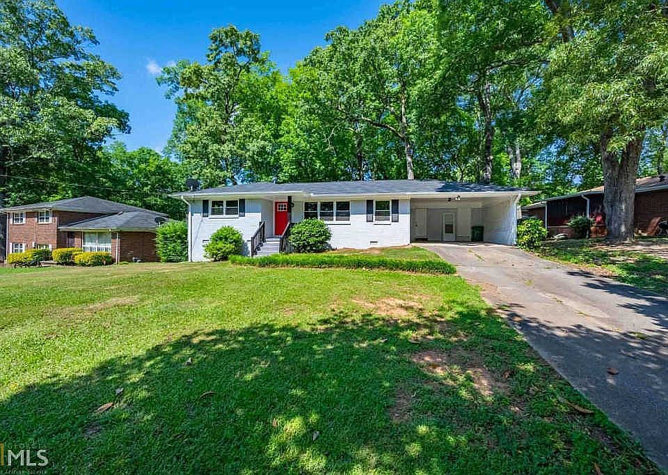 2nd image of 2437 Summerland Dr