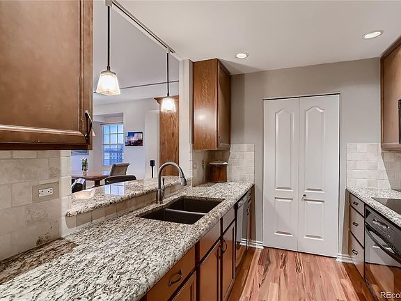 4th image of 300 W 11th Ave Unit 11F