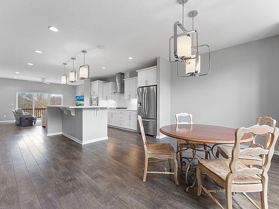 4th image of 623 Satori Way