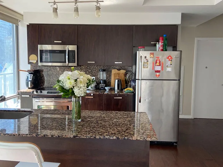 832 Bay St #1605 — Photo 5