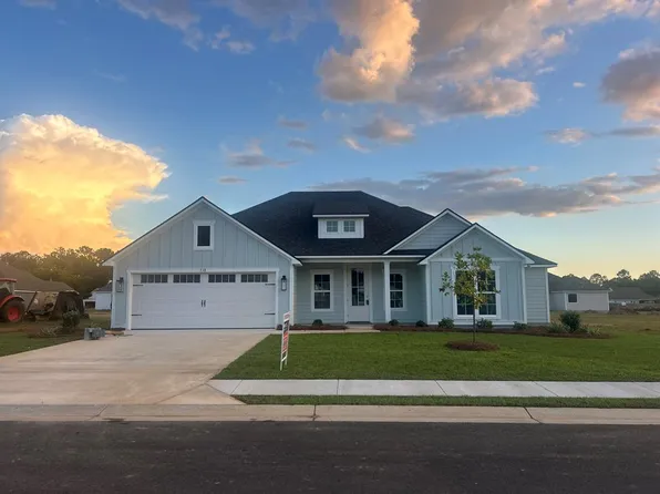 318 Barry Field Cir, Hahira, GA 31632