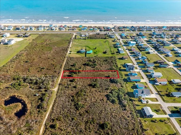 4114 Seabird Dr, Galveston, TX 77554