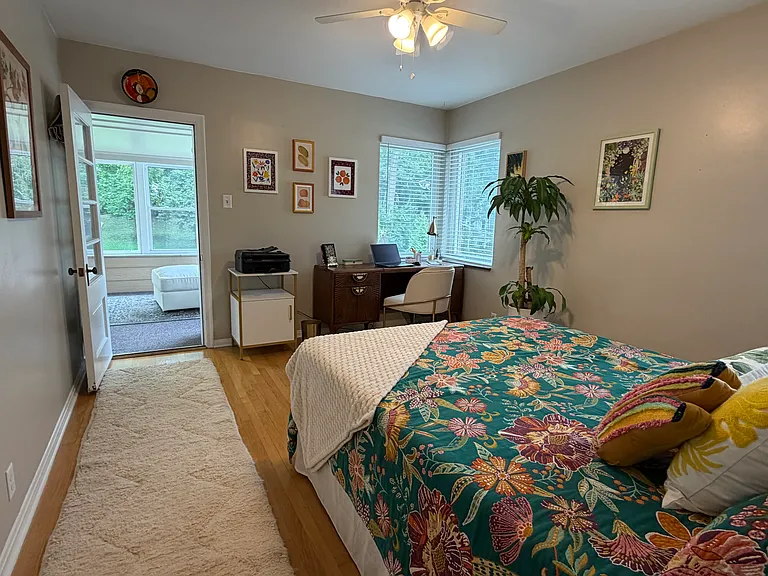 Second bedroom or office