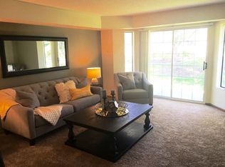 2277 Sycamore Trl, Woodbury, MN 55125
