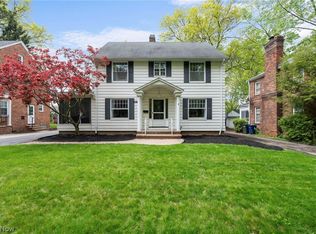 956 Englewood Rd, Cleveland Heights, OH 44121