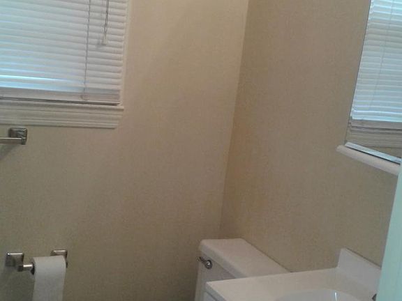 3rd image of 157 Buckingham Ave