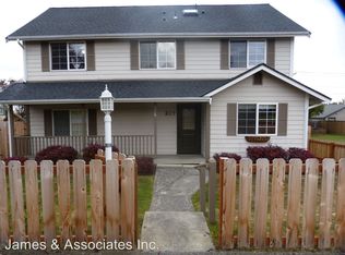 317 E 10th St, Port Angeles, WA