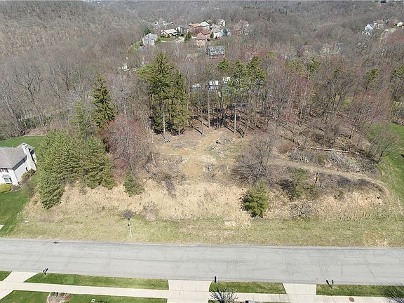 3rd image of 1812 Madison Dr