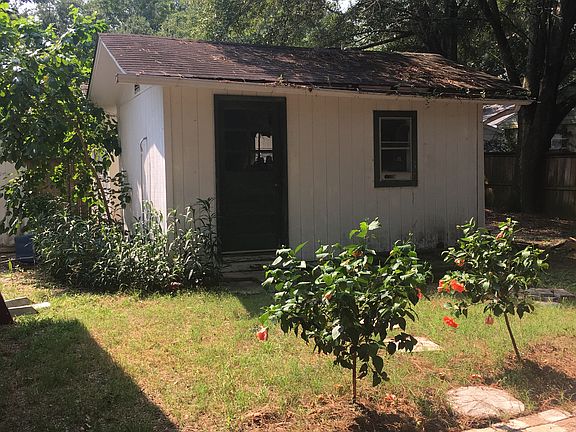 5th image of 1479 Hindman Ave