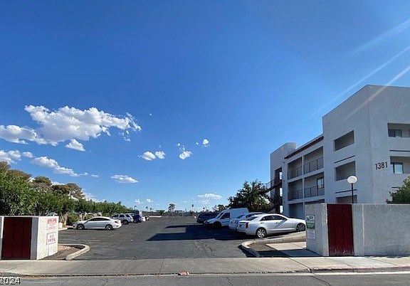 3rd image of 1381 E University Ave APT 205