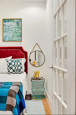 Rented by Compass | media 13