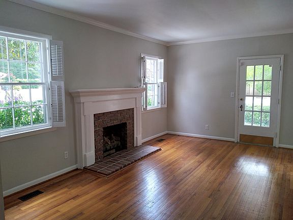 3rd image of 107 Marlboro Ave