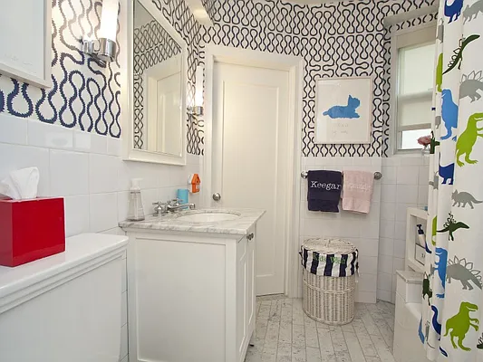 Sold by Sotheby's International Realty | media 23